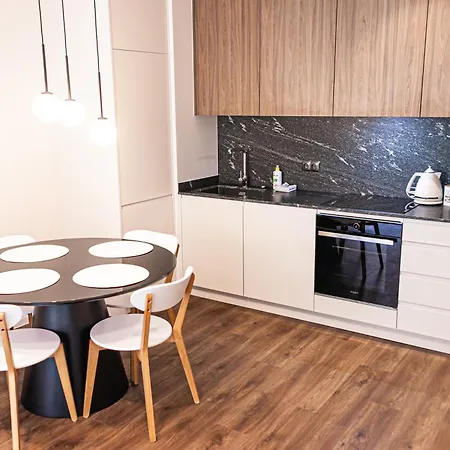 Euro Sadova Apartament *