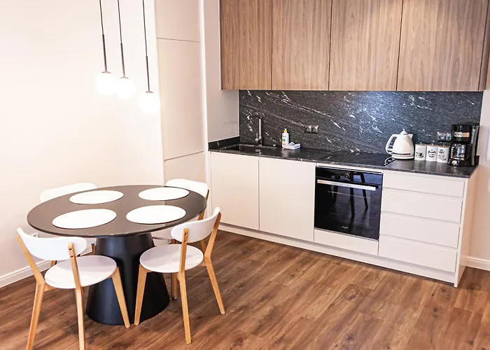 Euro Sadova Apartmán *